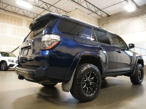 Used 2016 Toyota 4Runner Trail AWD/4WD image 5