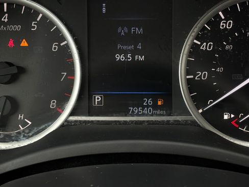 Used 2019 Nissan Sentra SR FWD image 34