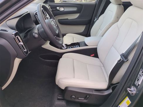 New 2026 Volvo XC40 B5 Plus w/ Protection Package Premier image 8