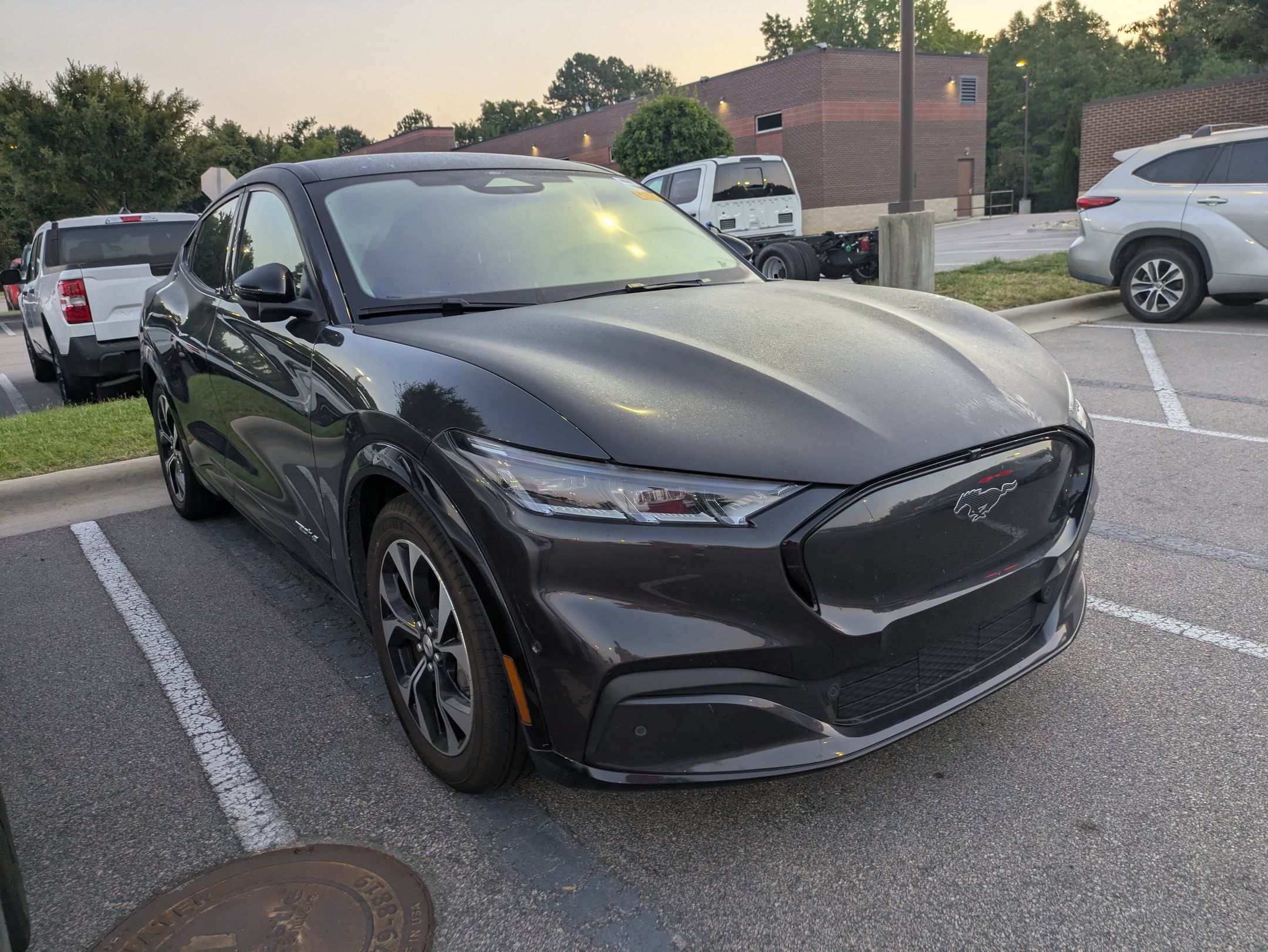 Used 2022 Ford Mustang Mach-E Premium RWD image 1