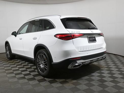 Certified 2026 Mercedes-Benz GLC 300 4MATIC image 5