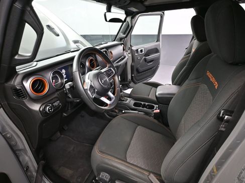 Used 2022 Jeep Gladiator Mojave w/ Auxiliary Switch Group image 22