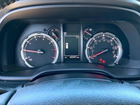 Used 2022 Toyota 4Runner TRD Off-Road Premium image 25