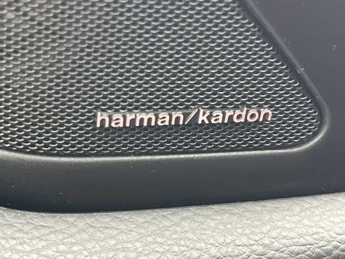 Used 2013 BMW 135i Convertible image 20