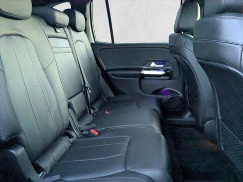 Used 2021 Mercedes-Benz GLB 250 4MATIC image 20