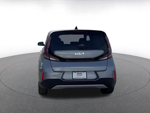 Used 2025 Kia Soul LX w/ LX Technology Package image 10