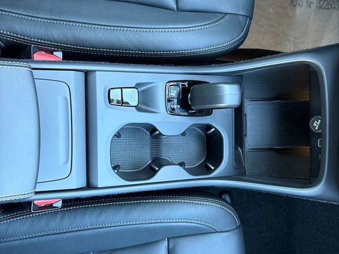 New 2026 Volvo XC40 B5 Core AWD/4WD image 13