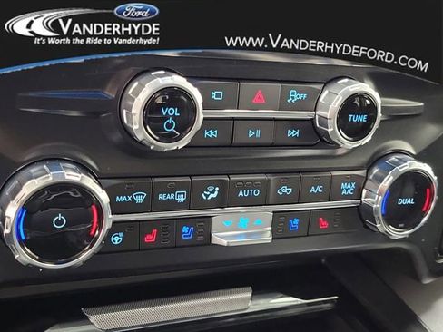 New 2025 Ford F250 Lariat w/ Lariat Ultimate Package image 29