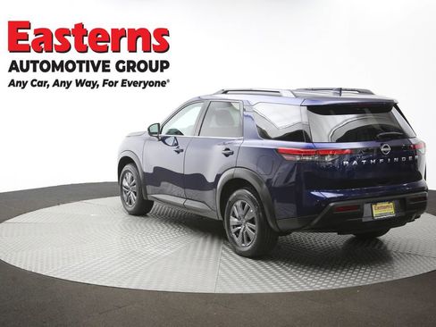 Used 2025 Nissan Pathfinder SV FWD image 64