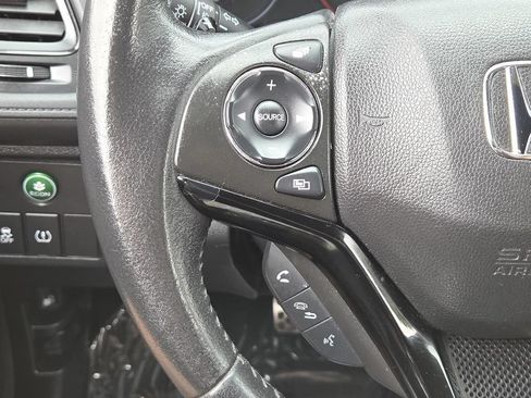 Used 2019 Honda HR-V Sport image 29