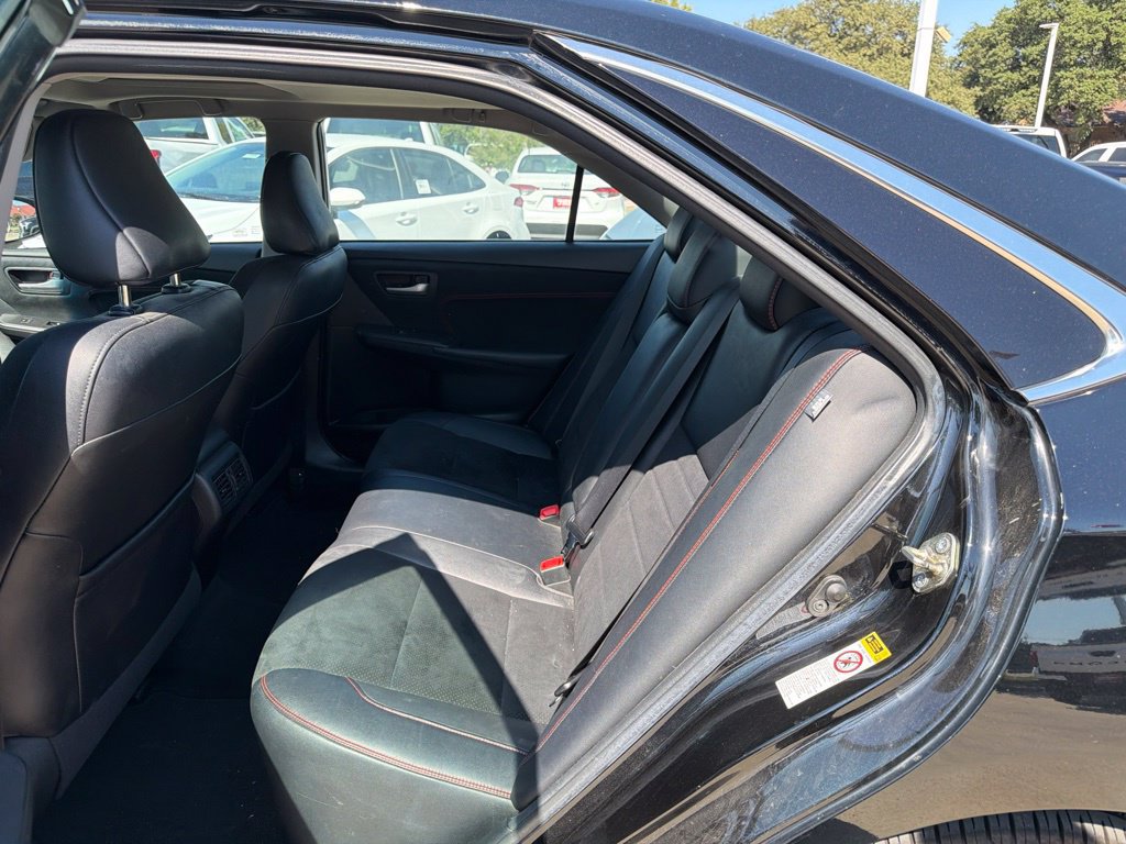 Used 2016 Toyota Camry XSE FWD image 7
