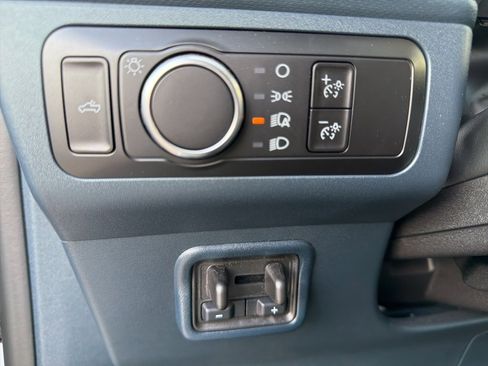 Used 2025 Ford Maverick XL w/ 4K Tow Package image 18