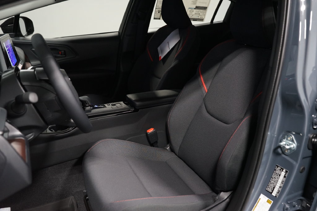 New 2027 Toyota Prius Plug-In Hybrid FWD image 25