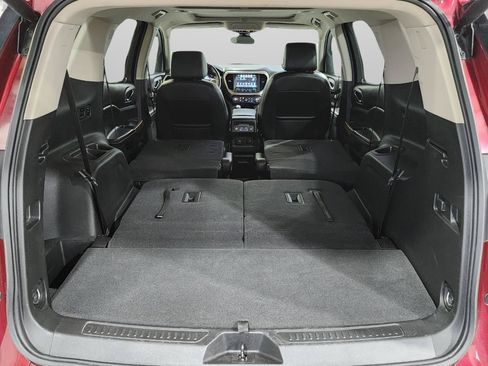 Used 2017 GMC Acadia Denali FWD image 40
