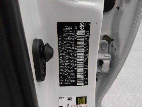 Used 2022 Toyota Corolla LE image 33