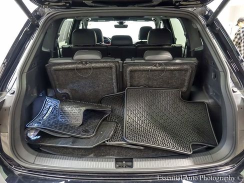 Used 2024 Volkswagen Tiguan SE R-Line w/ MDO Package, Three-Row image 24