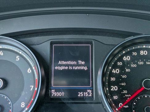 Used 2020 Volkswagen Atlas Cross Sport SE w/ Towing Package image 7