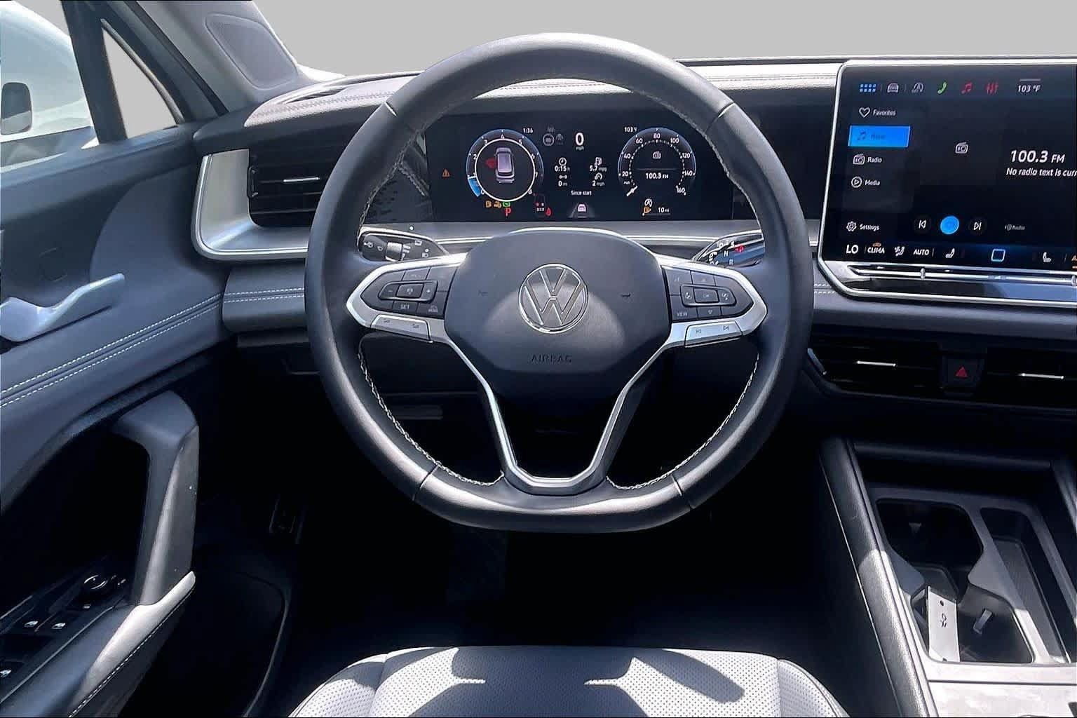 Used 2026 Volkswagen Tiguan SE FWD image 6