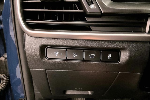 Used 2025 Kia Telluride S FWD image 37