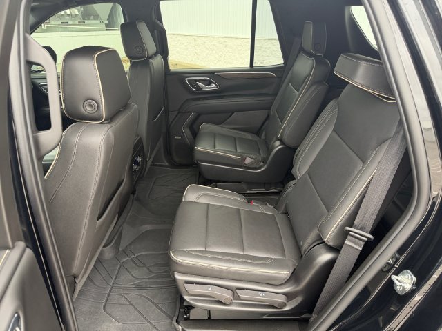 Used 2023 Chevrolet Tahoe Premier w/ Premium Package 2 AWD/4WD image 18