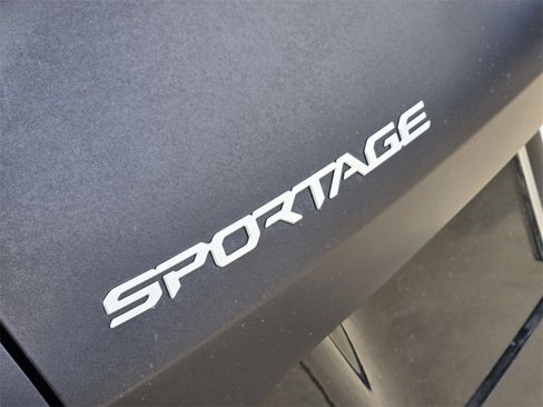 New 2026 Kia Sportage SX image 7