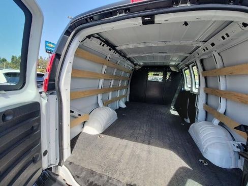 Used 2025 Chevrolet Express 2500 w/ Driver Convenience Package RWD image 21