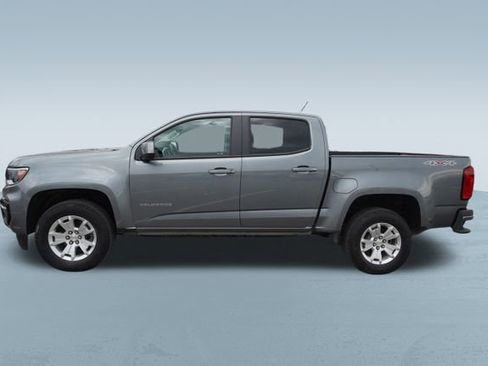 Used 2022 Chevrolet Colorado LT w/ Safety Package image 4