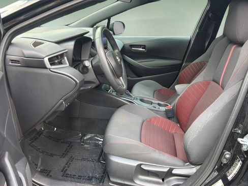 Used 2026 Toyota Corolla SE FWD image 11