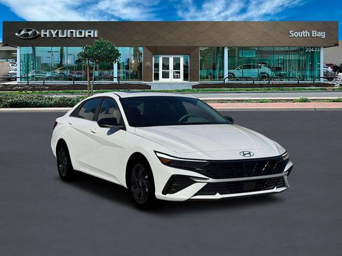 New 2026 Hyundai Elantra SEL Sport image 11