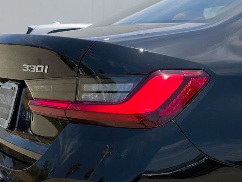 New 2026 BMW 330i Sedan w/ Convenience Package RWD image 5