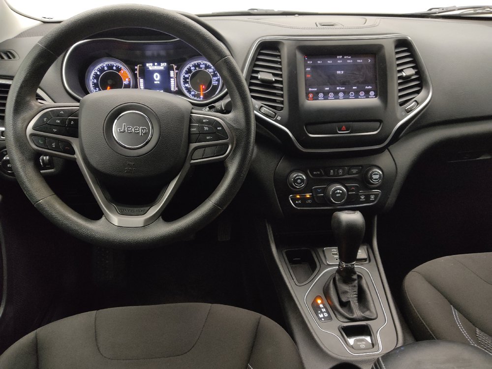 Used 2019 Jeep Cherokee Latitude w/ Popular Appearance Group FWD image 22