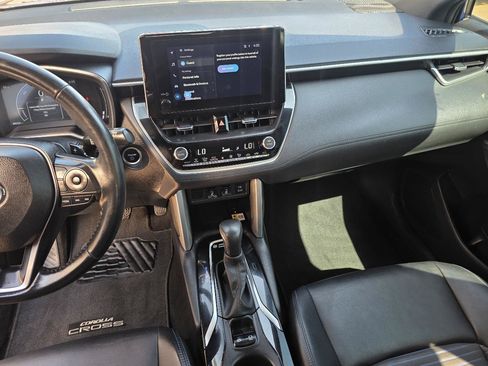 Used 2023 Toyota Corolla Cross AWD Hybrid w/ Convenience Package image 16