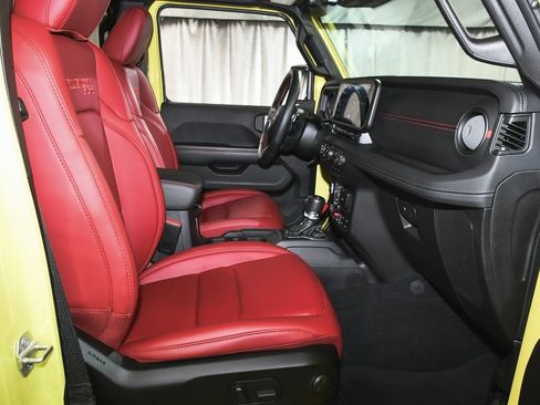 Used 2024 Jeep Wrangler Unlimited Rubicon 392 image 59