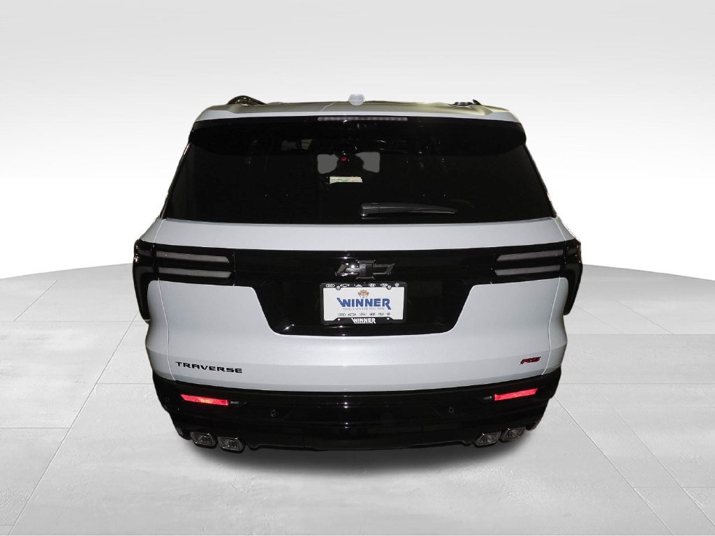 New 2027 Chevrolet Traverse RS w/ LPO, Floor Liner Package FWD image 5