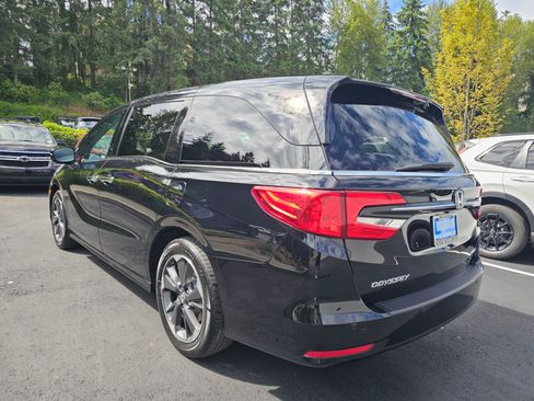 Used 2023 Honda Odyssey Elite image 5