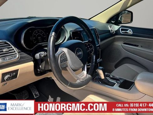Used 2022 Jeep Grand Cherokee Laredo E w/ Security & Convenience Group AWD/4WD image 17