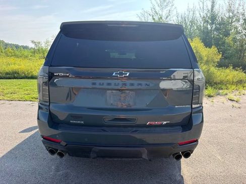 Used 2026 Chevrolet Suburban RST w/ Comfort Package AWD/4WD image 10