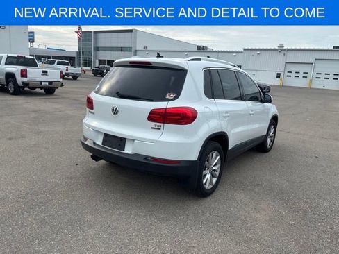 Used 2017 Volkswagen Tiguan Wolfsburg Edition AWD/4WD image 8