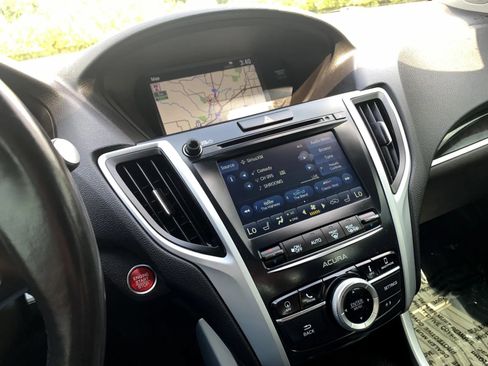 Used 2020 Acura TLX w/ Technology Package FWD image 15