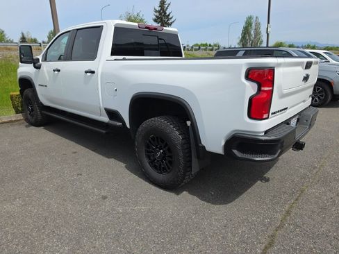 Certified 2025 Chevrolet Silverado 2500 ZR2 w/ Technology Package AWD/4WD image 5