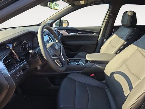 New 2025 Cadillac XT5 Premium Luxury image 9