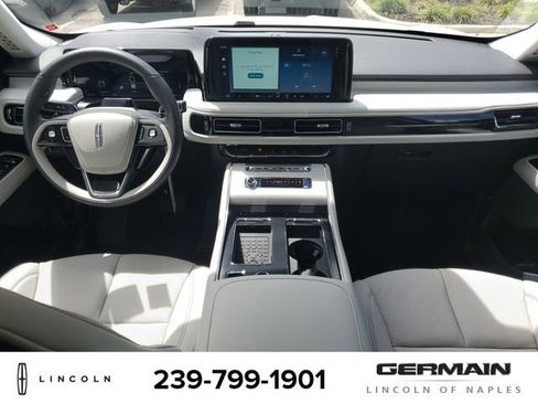 New 2026 Lincoln Aviator Reserve image 17