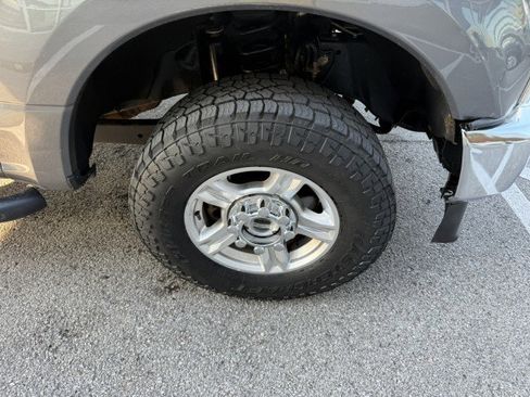 Used 2022 Ford F250 XL w/ Power Equipment Group image 16