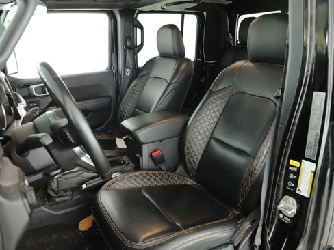 Used 2022 Jeep Gladiator Overland AWD/4WD image 5