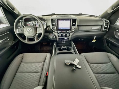 New 2026 RAM 1500 Big Horn AWD/4WD image 9