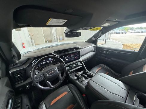 Used 2023 GMC Sierra 1500 AT4 w/ AT4 Preferred Package image 24