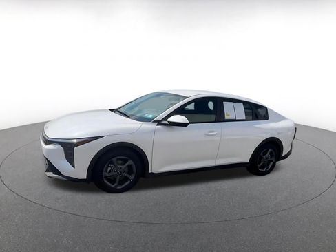 Used 2025 Kia K4 FWD image 7