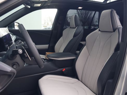 Certified 2025 Lexus TX 350 AWD w/ Technology Package image 36