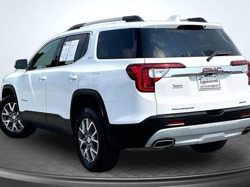 Used 2023 GMC Acadia SLT AWD/4WD image 4