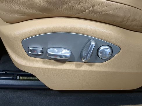 Used 2016 Porsche Macan S image 24